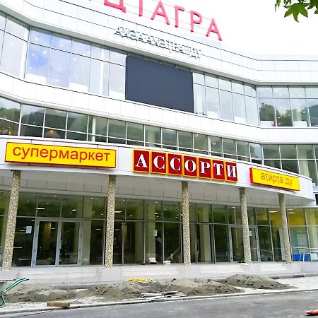 Гостиница Ива Гагра Экстерьер фото
